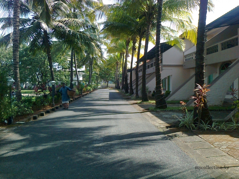 Goa Nanu Resort - Betalbatim - 2012 -  Двухэтажные коттеджи -  Отель Nanu Resorts - Южный Гоа.jpg