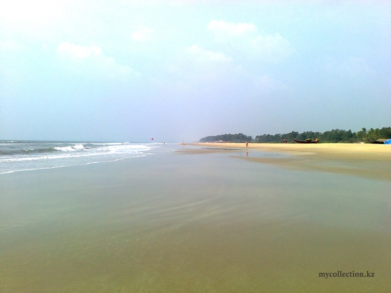 Goa Betalbatim beach - sky sea sand - Когда ты и в небе и в море и на земле.jpg