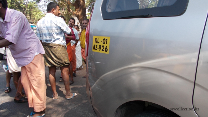 India - Kerala - Road accident - Traffic collision.JPG