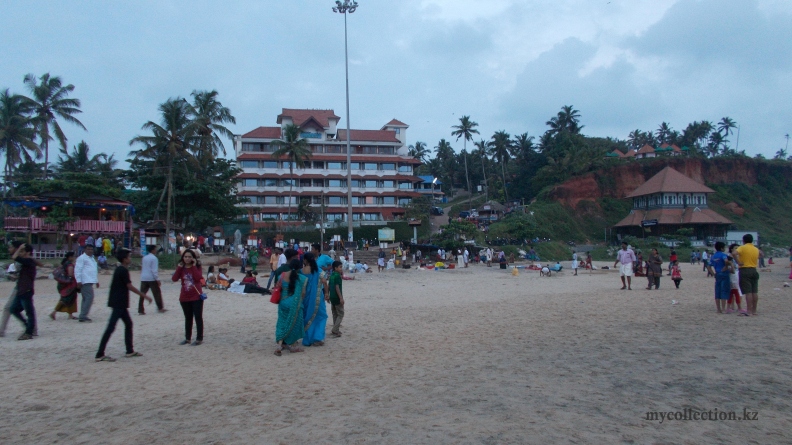 India - Kerala 2014 - Varkala bech - Papanasam - Hindustan hotel.JPG