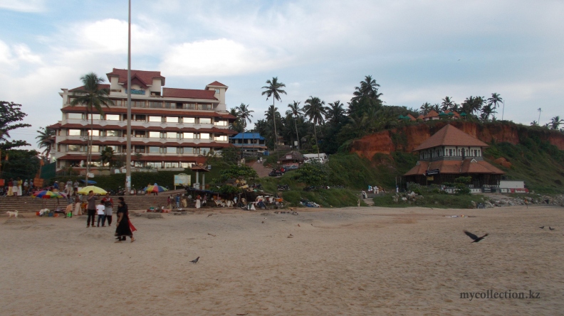 Kerala - Varkala - Papanasam beach - Hindustan Retreat.JPG
