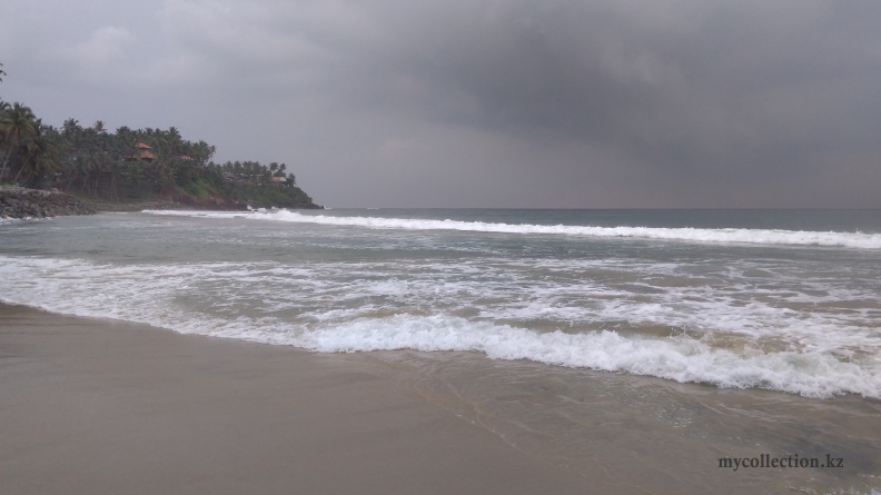 India Kerala Varkala - Thiruvambadi Beach 2017.jpg