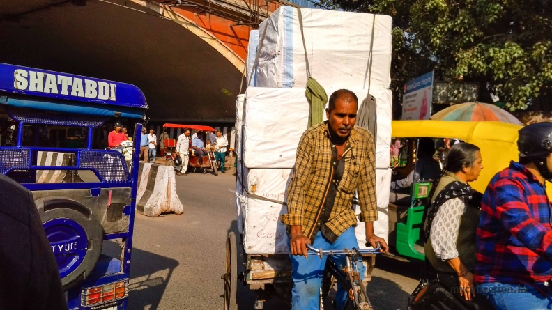 India - Cycle rickshaw in Delhi - Индия - Велорикша в Дели.jpg
